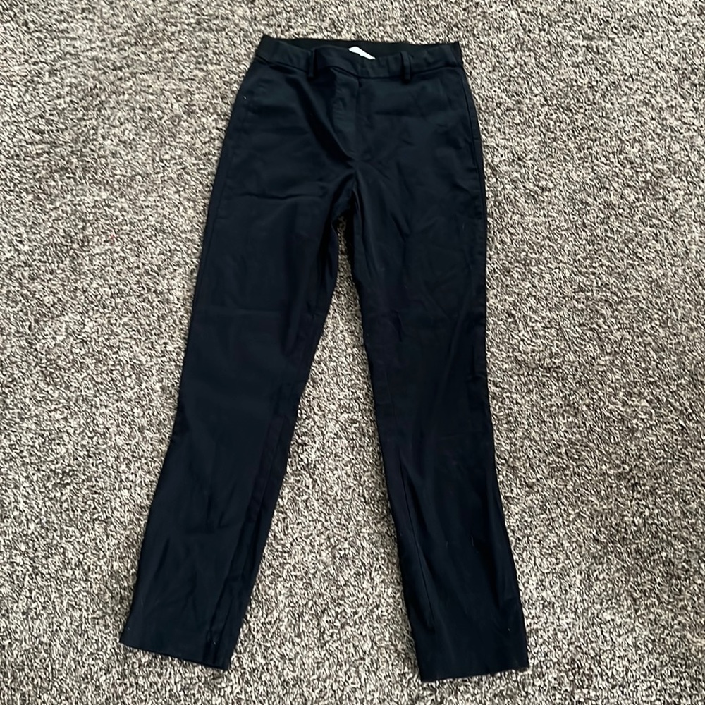 Black pants.  Elastic waist.